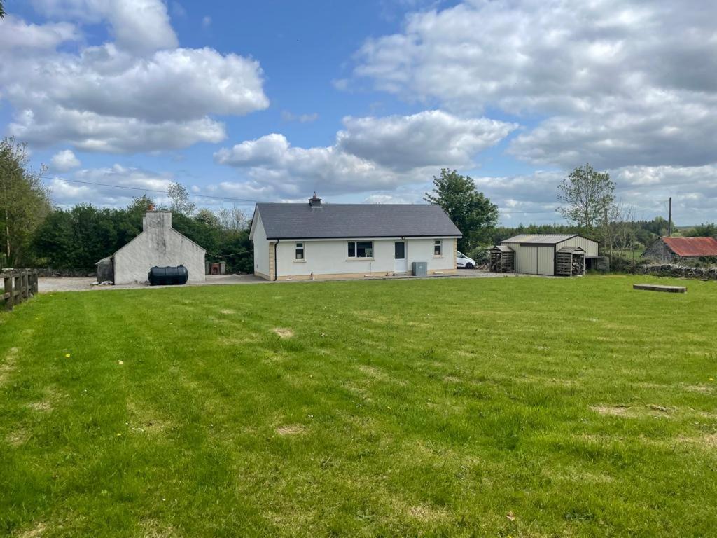 Villa Higgins House Ballyhaunis Esterno foto