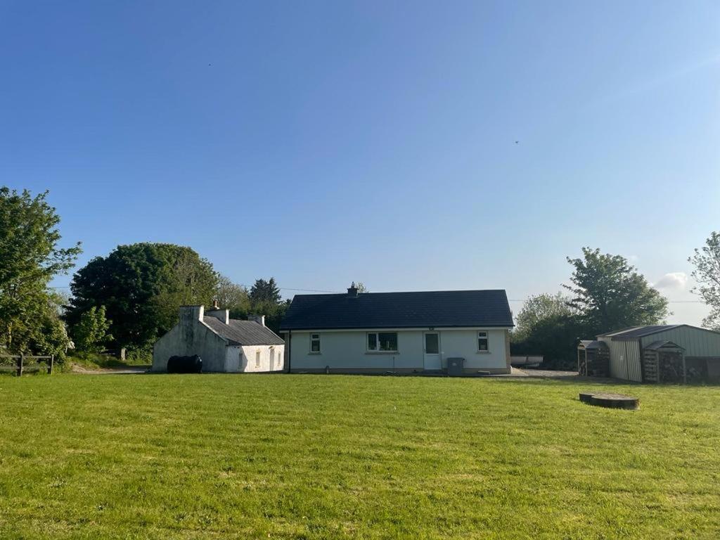 Villa Higgins House Ballyhaunis Esterno foto