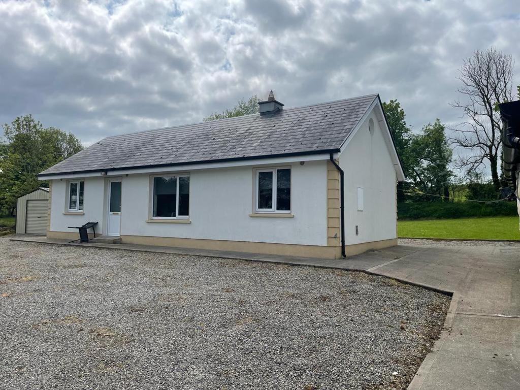 Villa Higgins House Ballyhaunis Esterno foto